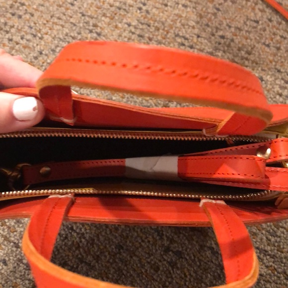 Gorgeous orange BNWT Clare V. Handbag! - Picture 2 of 5